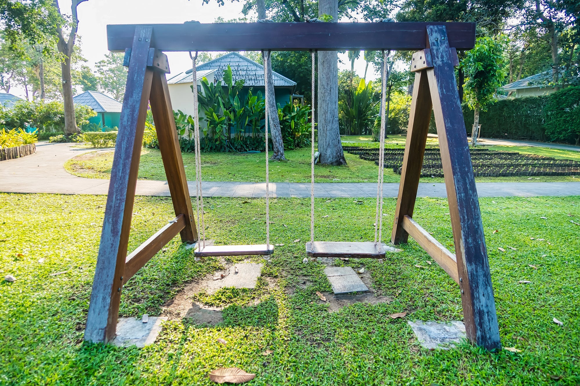 Schaukel im Garten bauen: Deine Schritt-für-Schritt Anleitung für eine stabile Gartenschaukel