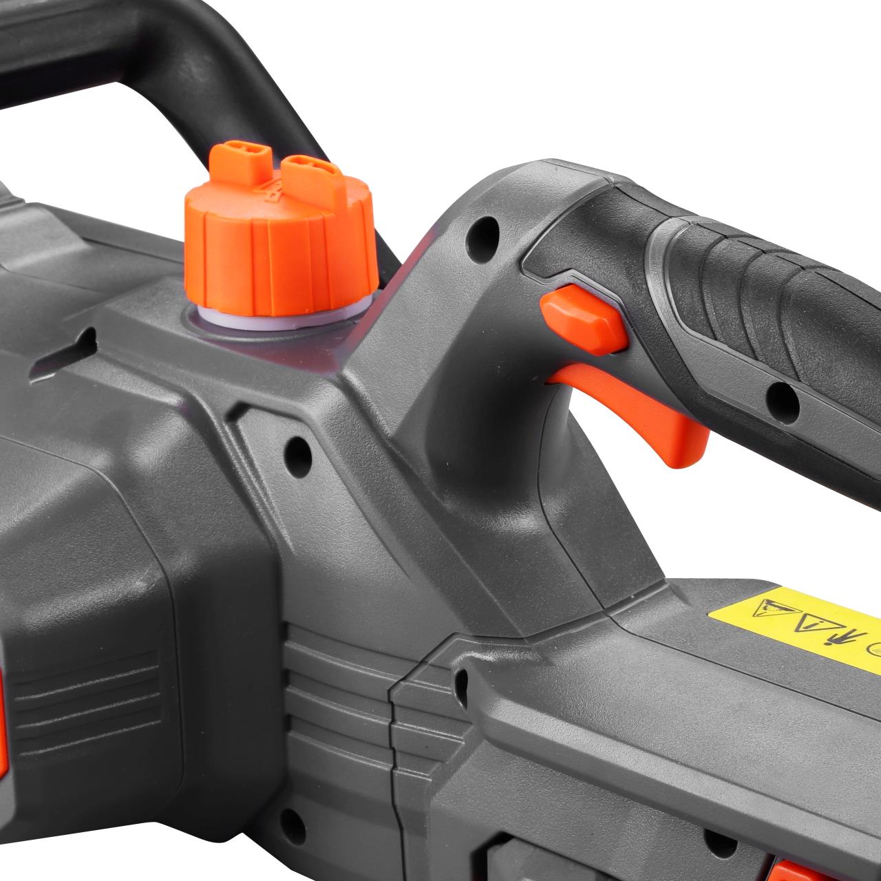 B-WARE FUXTEC 20V Akku Kettensäge FX-E1KS20 SET 2 mit 1 x Akku 2Ah, 1 x Ladegerät 2,4A