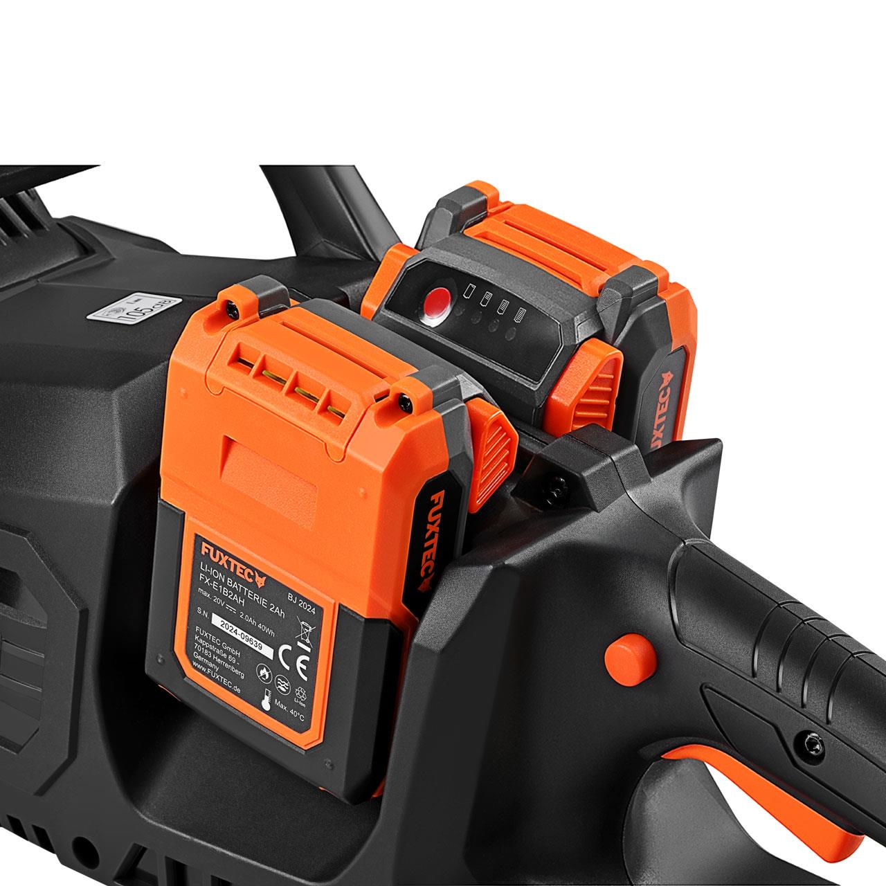 B-WARE FUXTEC 2x20V Akku Kettensäge FX-E2KSSET mit Akku und Ladegerät