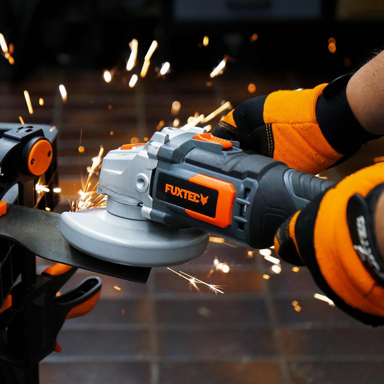 B-WARE FUXTEC 20V Akku Winkelschleifer FX-E1WS20 ohne Akkupack, ohne Ladegerät